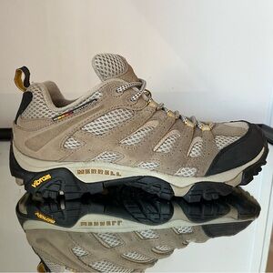 MERRELL Moab Ventilator Low Taupe Leather Hiking Shoes Boots - Womens Size 10